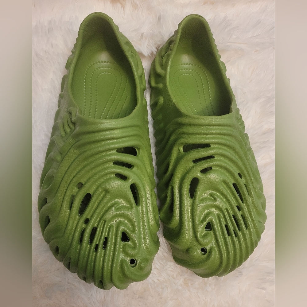 Summer shoes